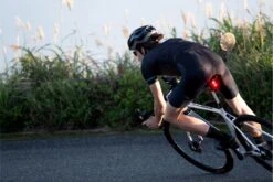 Eclairage Recon TL 200 10 Eclairage Recon TL 200 -Vélo Équipement Magasin DSCF8181