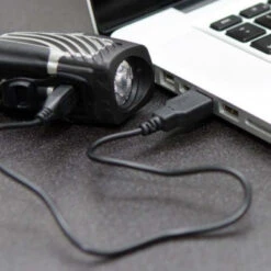 Eclairage Avant Vélo LED NiteRider Lumina Micro 900 Lumens 10 Eclairage Avant Vélo LED NiteRider Lumina Micro 900 Lumens -Vélo Équipement Magasin eclairage avant velo led niterider lumina micro 900 lumens full 3