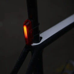 Phare Arrière Vélo Rechargeable USB Slimline Ultratorch Oxford 11 Phare Arrière Vélo Rechargeable USB Slimline Ultratorch Oxford -Vélo Équipement Magasin phare arriere velo rechargeable usb slimline ultratorch oxford full 4