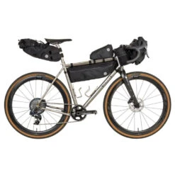 Sacoche De Cadre Noire Bikepacking 3L, 4L Ou 5,5L Venture Agu 12 Sacoche De Cadre Noire Bikepacking 3L, 4L Ou 5,5L Venture Agu -Vélo Équipement Magasin sacoche agu bikepacking